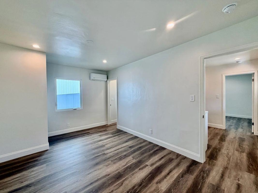 501 S Gaylord Dr - Photo 6 of 13