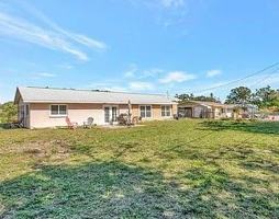featured image of 2916 Woodcrest Dr
