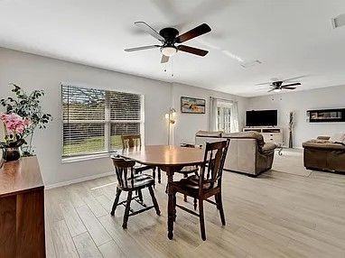 2916 Woodcrest Dr - Photo 5 of 33