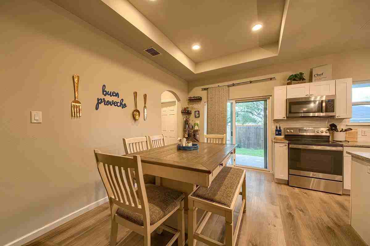 5950 Lake Superior St - Photo 7 of 18