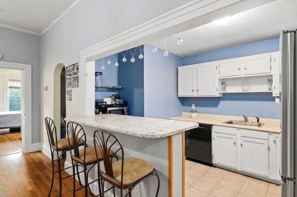 182 Bowen St ##11 - Photo 7 of 17