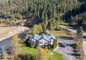 featured image of 950 W Cameron Ave