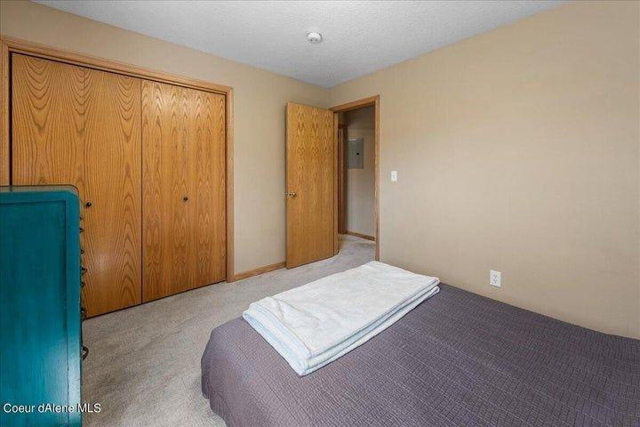 950 W Cameron Ave - Photo 7 of 8