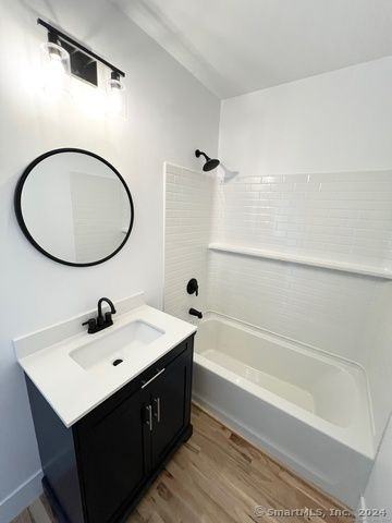 416 Park St ##3 - Photo 4 of 4