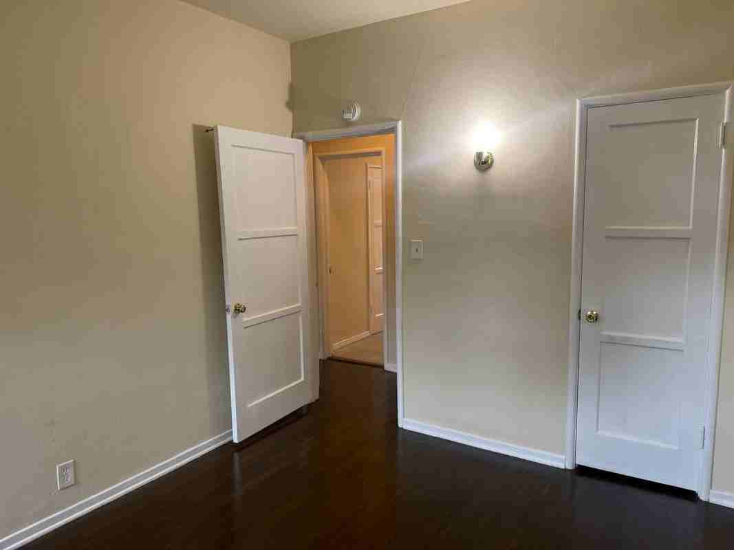 122 S Encinitas Ave ##A - Photo 2 of 14