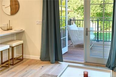214 Sierra Madre Blvd - Photo 4 of 21