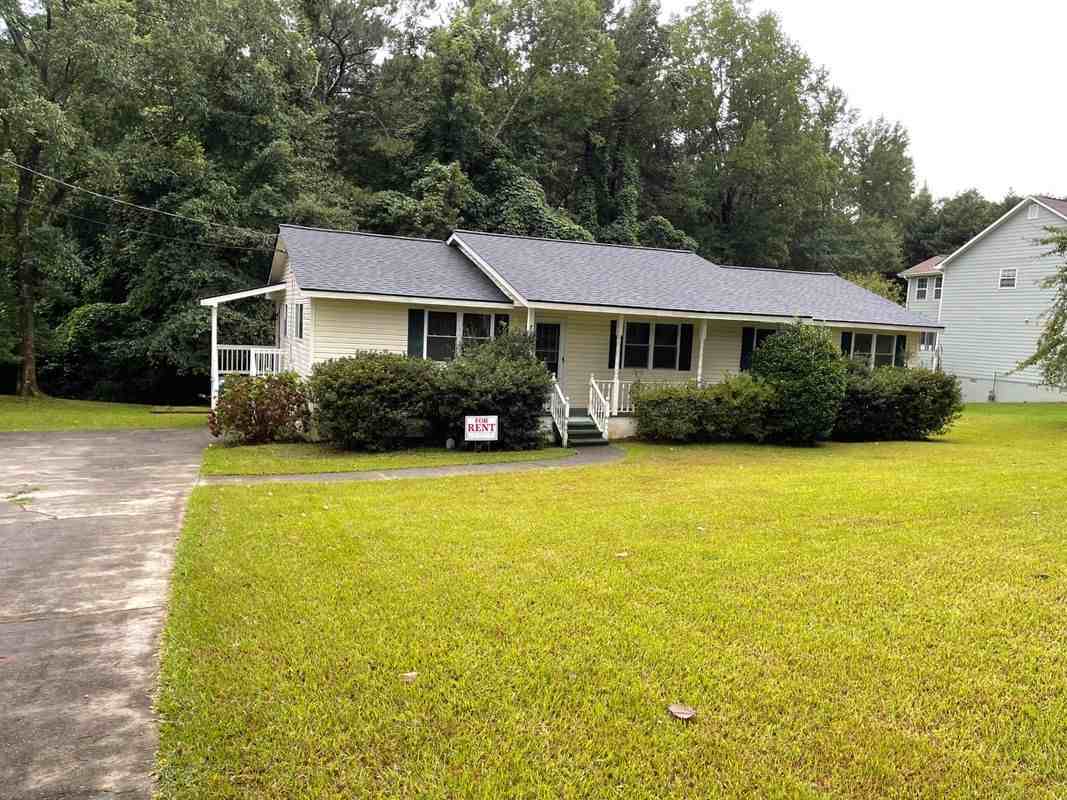 1031 Rock Springs Rd - Photo 3 of 9