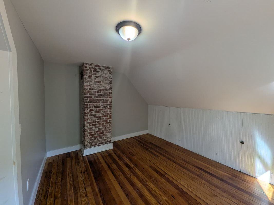 396 Whalley Ave - Photo 4 of 12