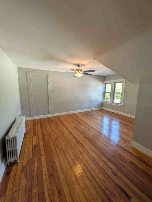 396 Whalley Ave - Photo 6 of 12