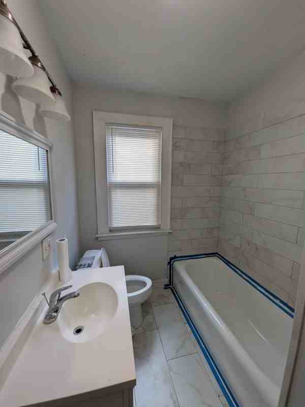 196 Goffe Ter - Photo 2 of 10