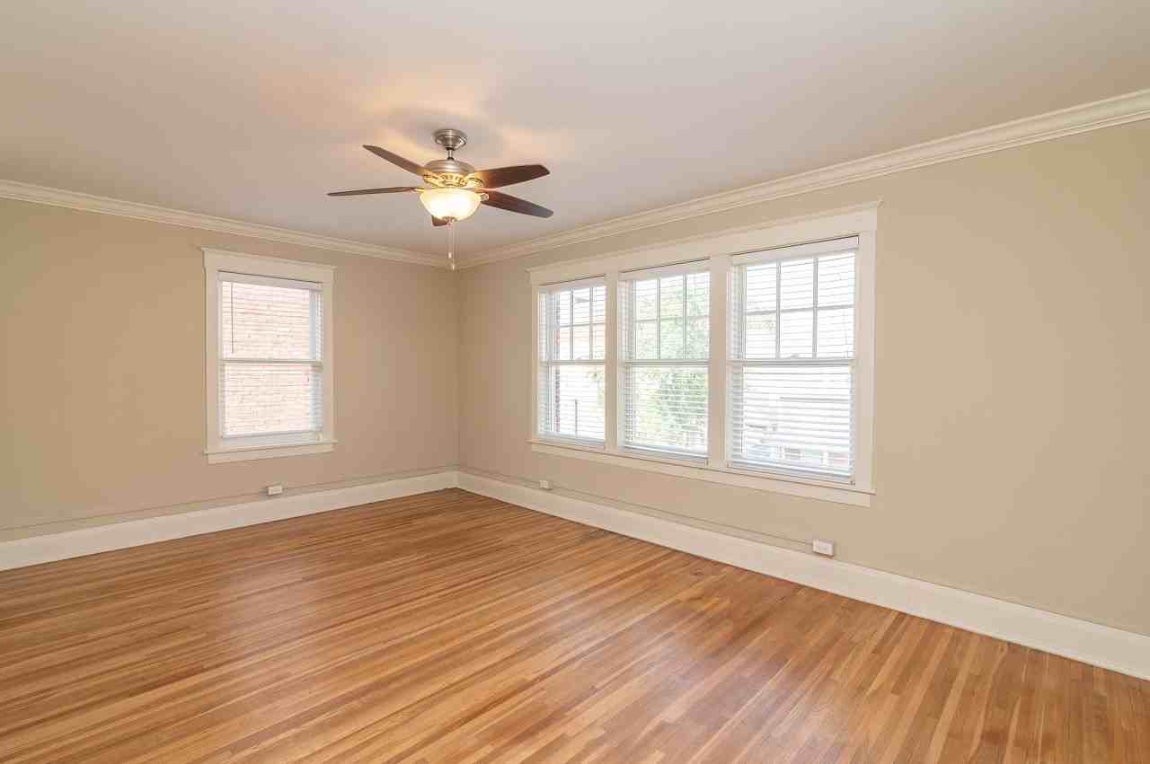 315 Washington Street - Photo 3 of 18