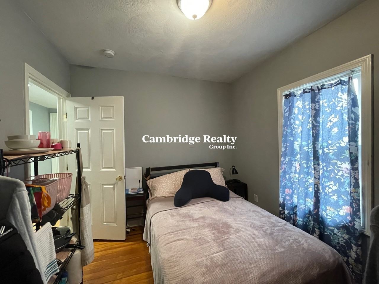 48 Derby St #1T - Photo 6 of 11