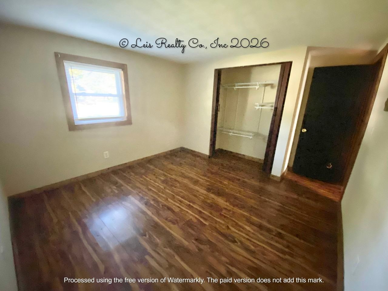 321 Smith Street - Photo 7 of 18