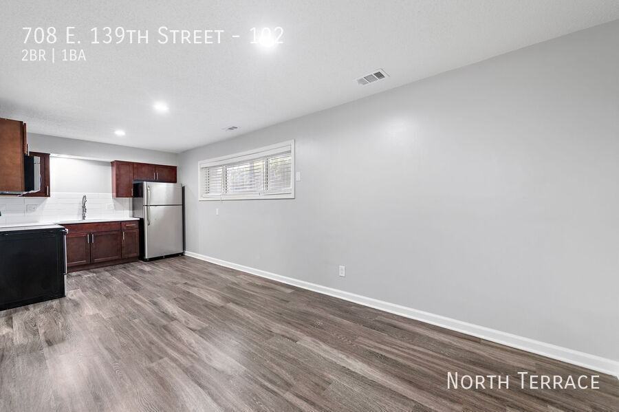 708 E 139th St, Kansas City, MO - Photo 3 of 14