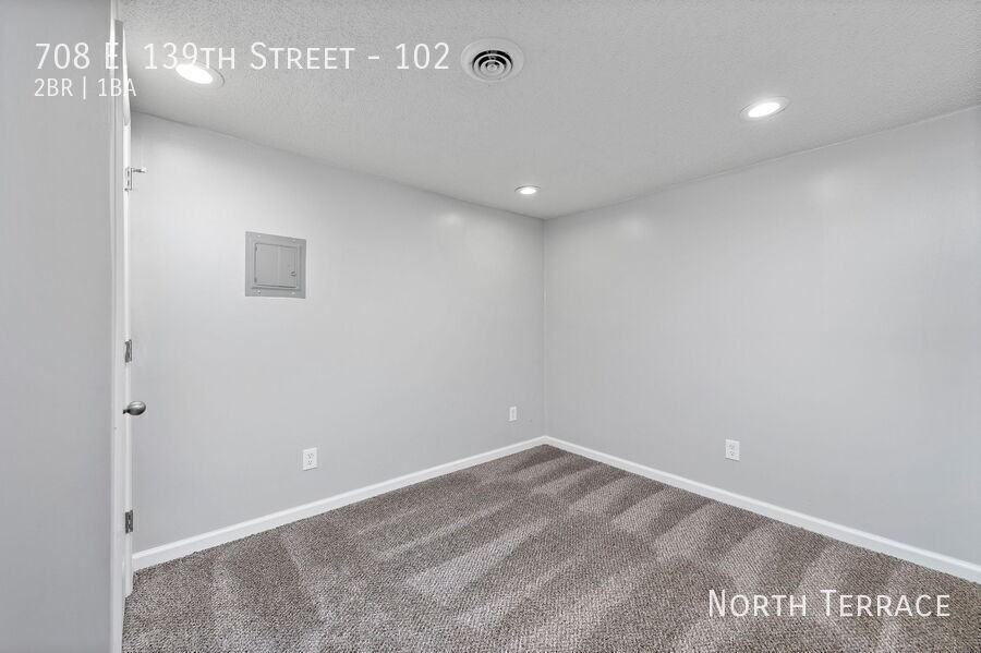708 E 139th St, Kansas City, MO - Photo 6 of 14