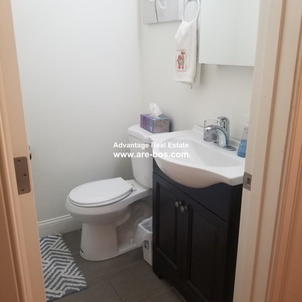 121 Webster Ave #1 - Photo 6 of 18