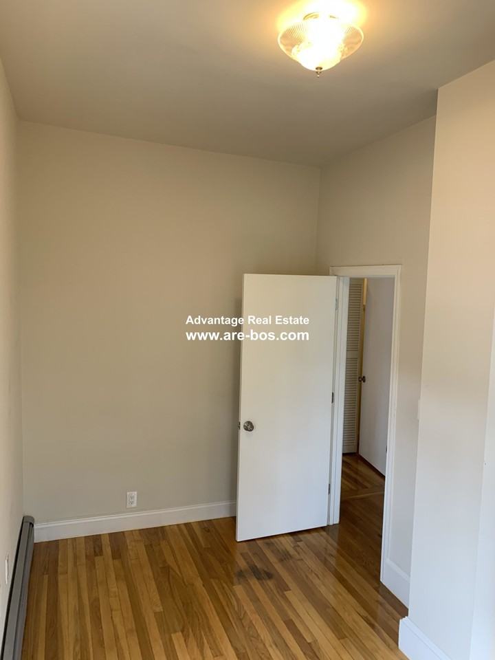 15 Harding St #2 - Photo 4 of 17