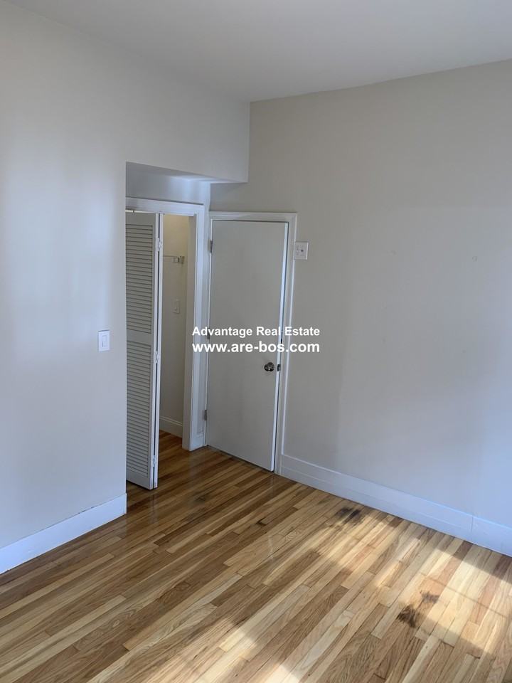 15 Harding St #2 - Photo 6 of 17