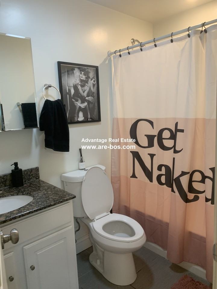 115 Webster Ave #2 - Photo 6 of 31