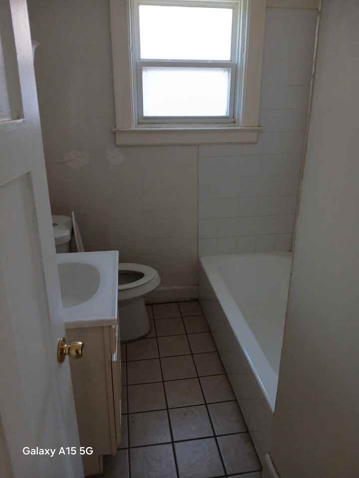 3937 Beniteau Street Unit # 2 - Photo 5 of 8