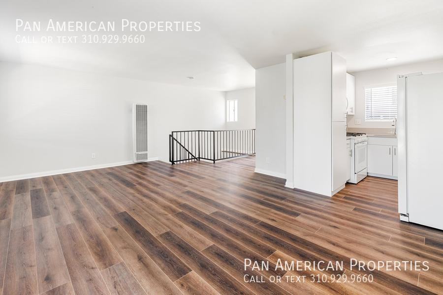 La Vista Apartments - Photo 2 of 14
