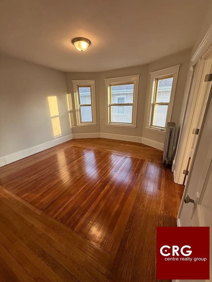 288 Boston Ave - Photo 2 of 6
