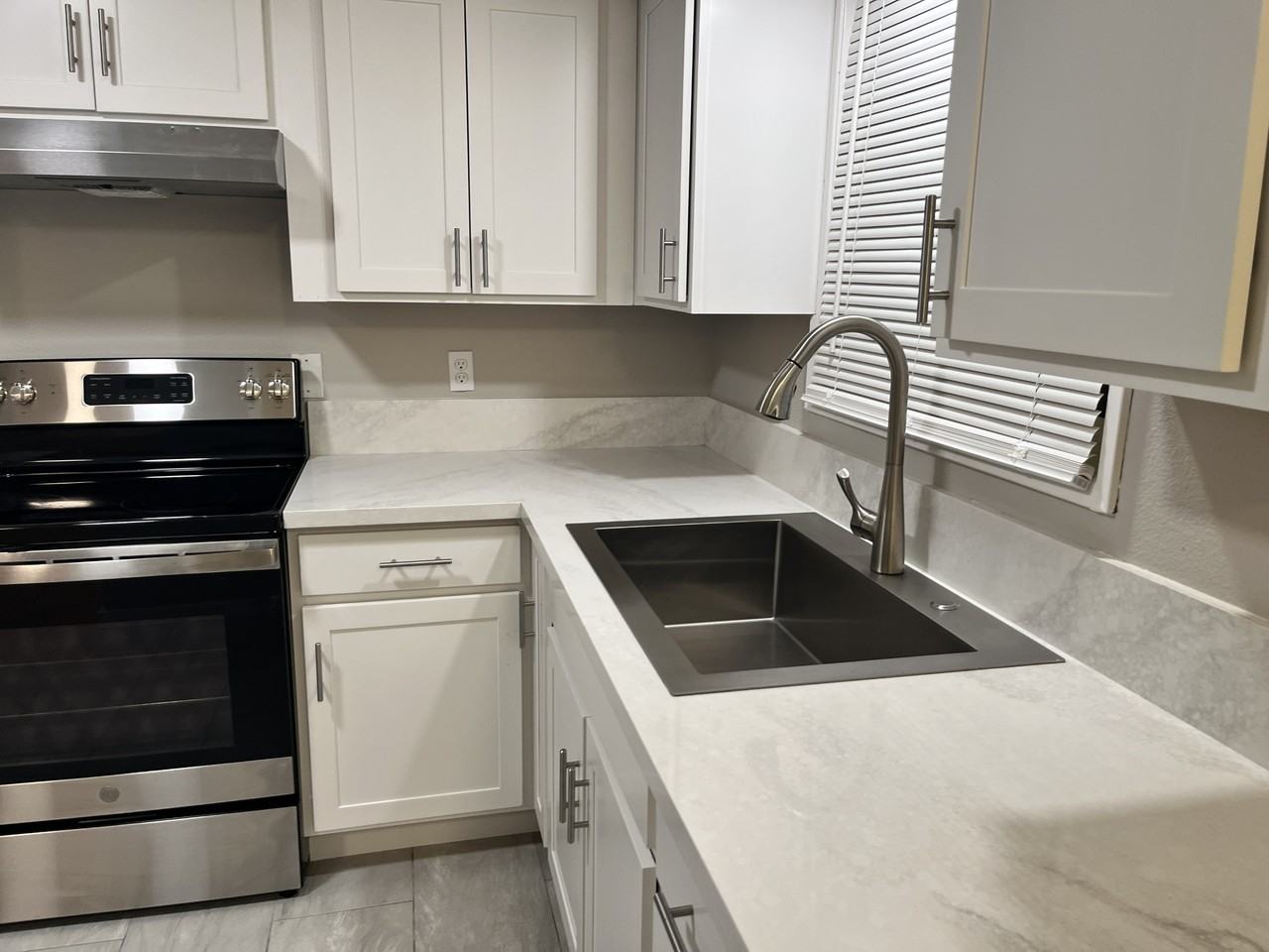 Twinlyn Place Apartments - Photo 3 of 20