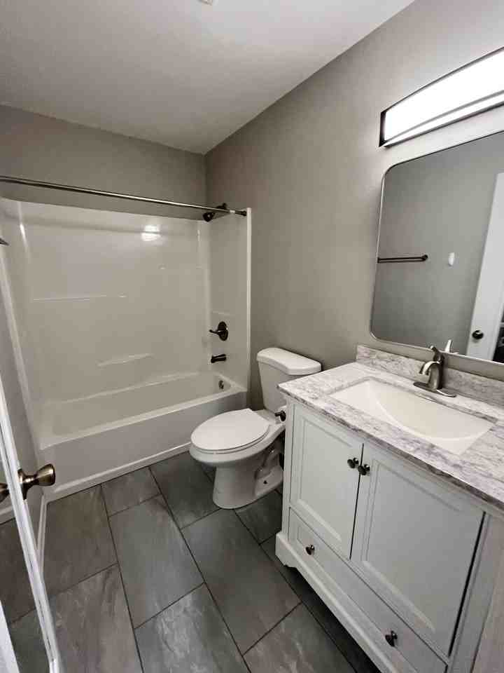 Twinlyn Place Apartments - Photo 4 of 20