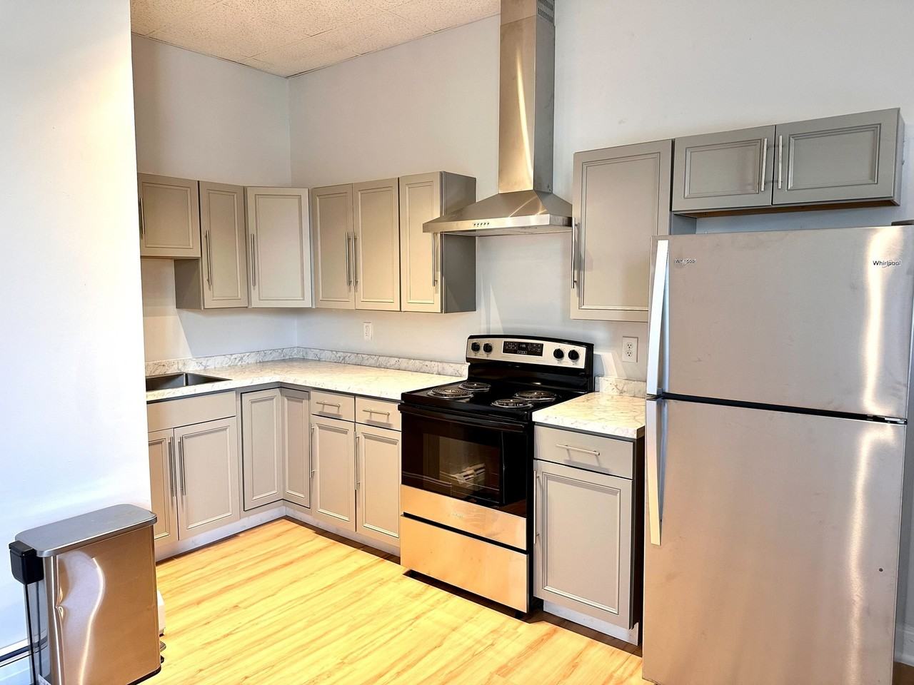 310-312 Union Street - Photo 5 of 50