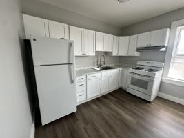 featured image of 977 Locust St