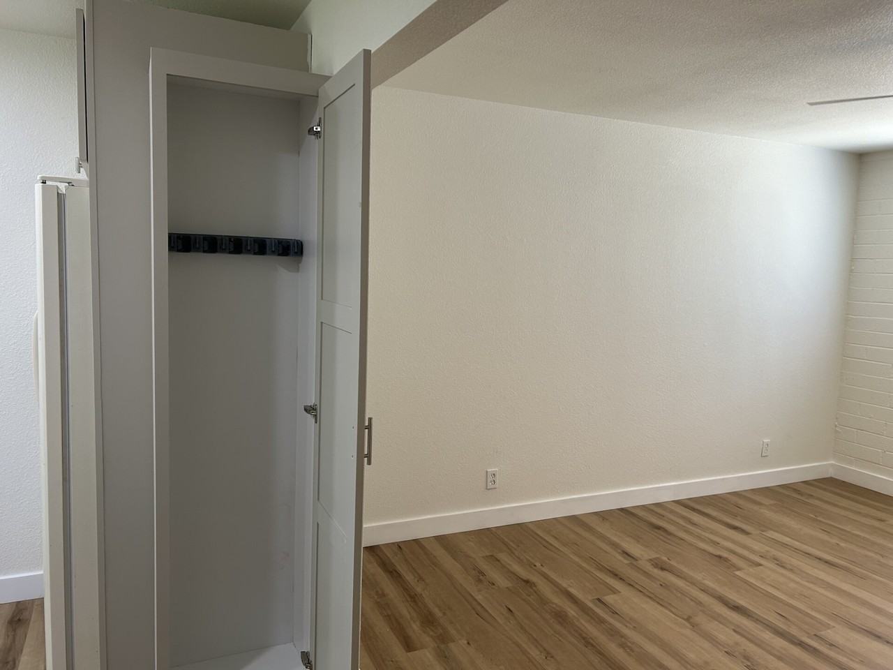 3421 North Paiute Way - Photo 5 of 50