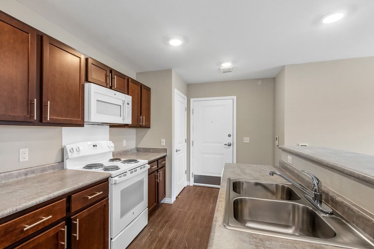Stone Ridge Commons - Photo 5 of 12