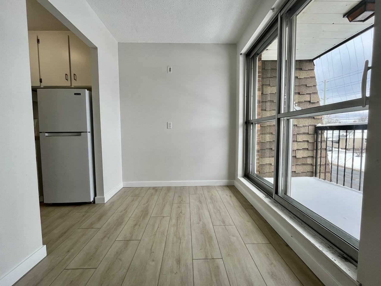 306 Balsam St #20 - Photo 5 of 17