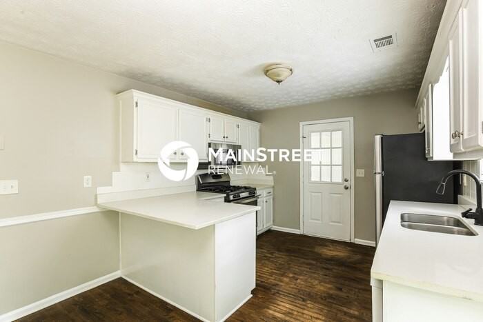 3900 Saddlecreek Dr - Photo 5 of 20
