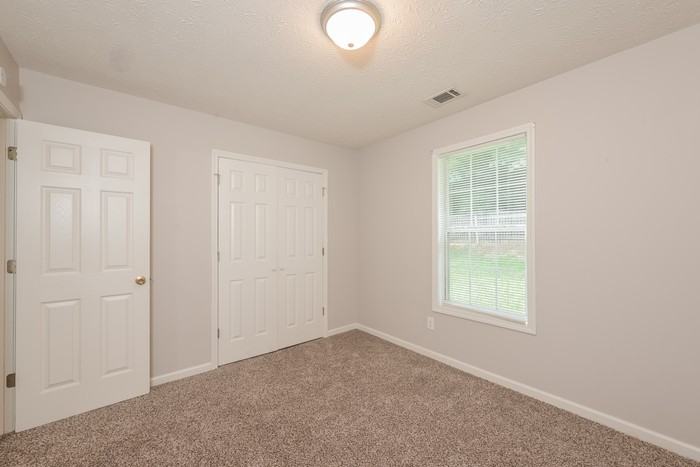 350 Mary Alice Dr - Photo 7 of 17