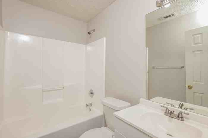 350 Mary Alice Dr - Photo 5 of 17