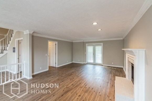 7509 Rolling River Pkwy - Photo 3 of 17
