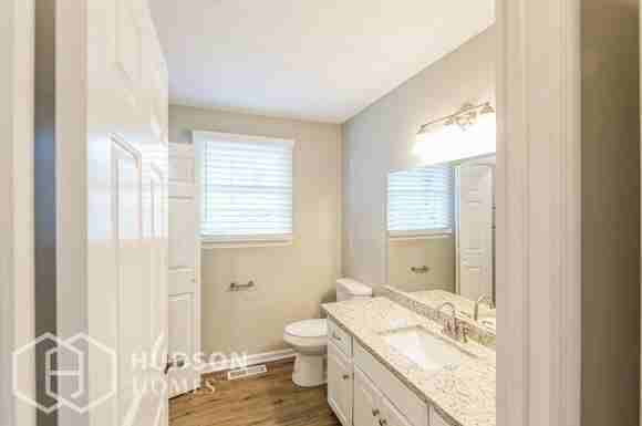 7509 Rolling River Pkwy - Photo 5 of 17
