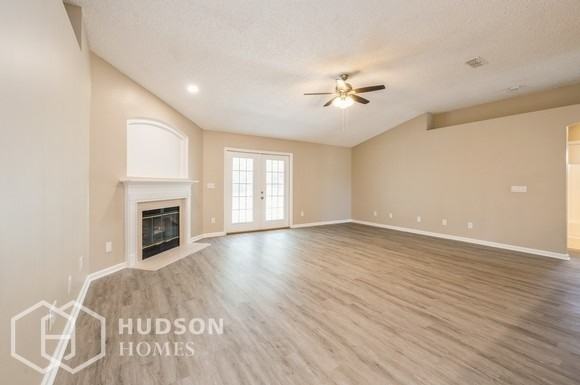 1258 Summit Oaks Dr W - Photo 3 of 15