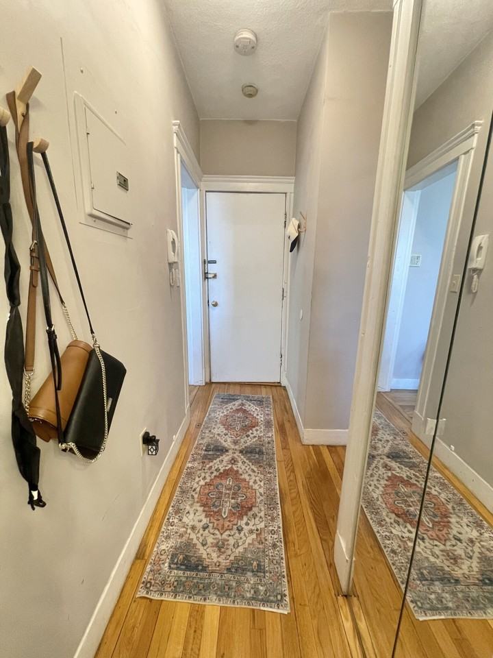 4 Ransom Rd #8 - Photo 7 of 30