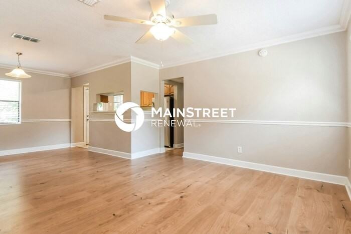 2406 Lake Lucina Dr - Photo 4 of 16