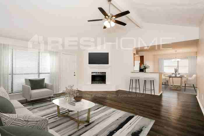 2400 Redbrook Ct - Photo 5 of 18