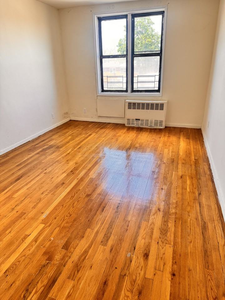 149-43 35th Avenue #2H - Photo 5 of 12