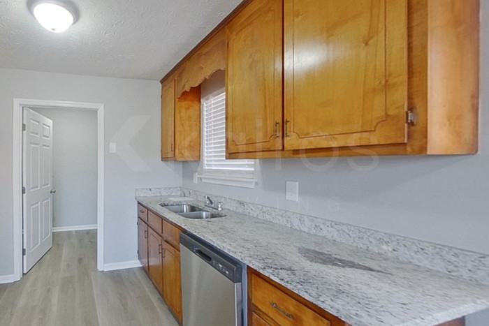 250 Deer Pkwy - Photo 6 of 20