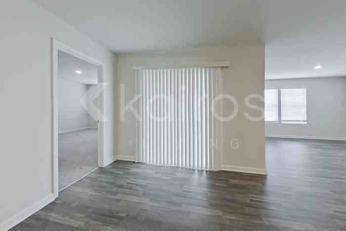 403 Bohannon Dr - Photo 2 of 21