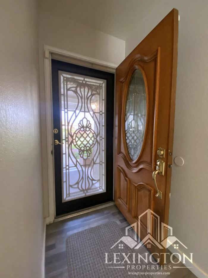 5001 Date Ave - Photo 5 of 43