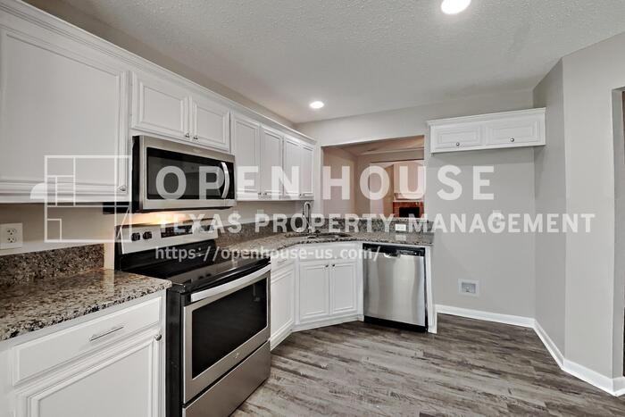 5611 Northstar Ln - Photo 6 of 22