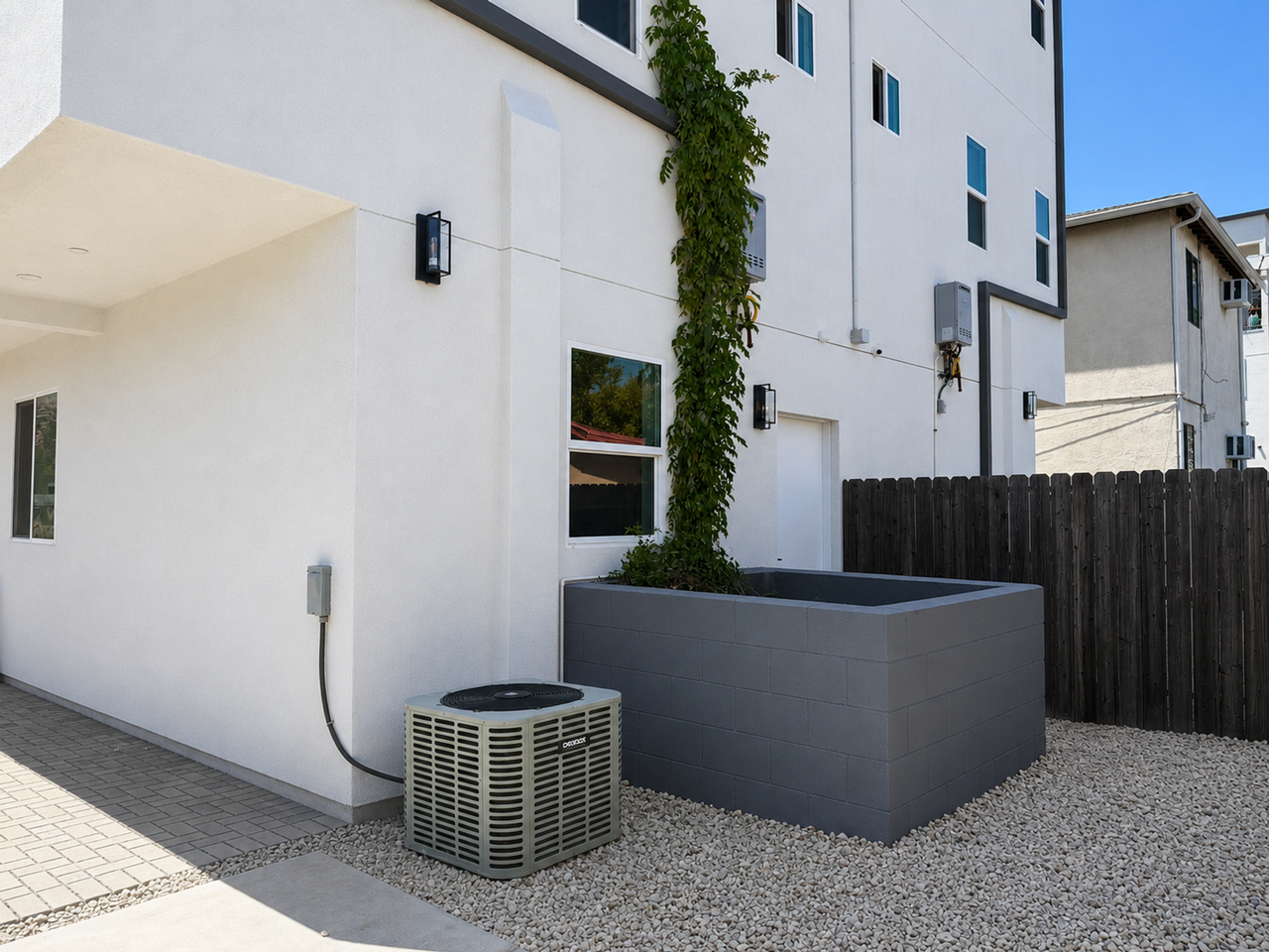 Case Townhomes - Photo 4 of 12