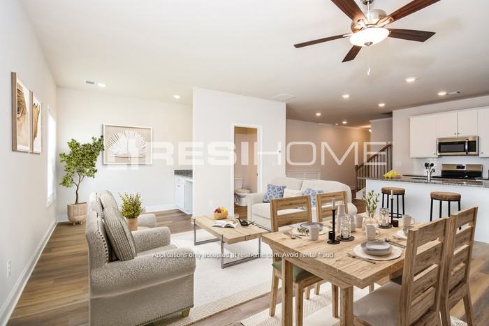 2380 Whitburn Rd - Photo 5 of 19
