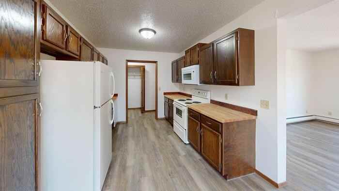 1100 Pleasant St #12 - Photo 2 of 13